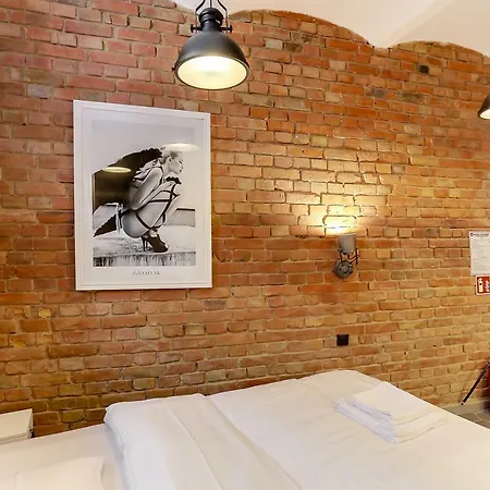 Apartmán Rentplanet - Strzalowa 3 *
